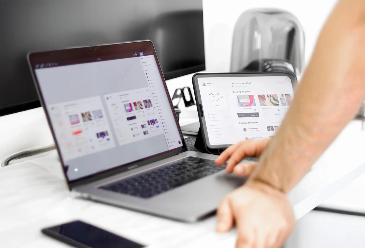 Kit visuel et iconographie - Les Complices