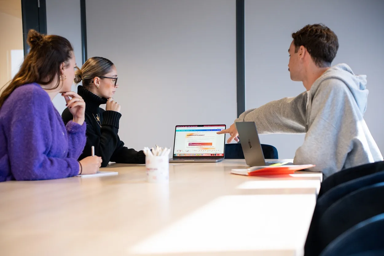 Agence événementielle Logistique et coordination - Les Complices Agence événementielle Logistique et coordination - Les Complices