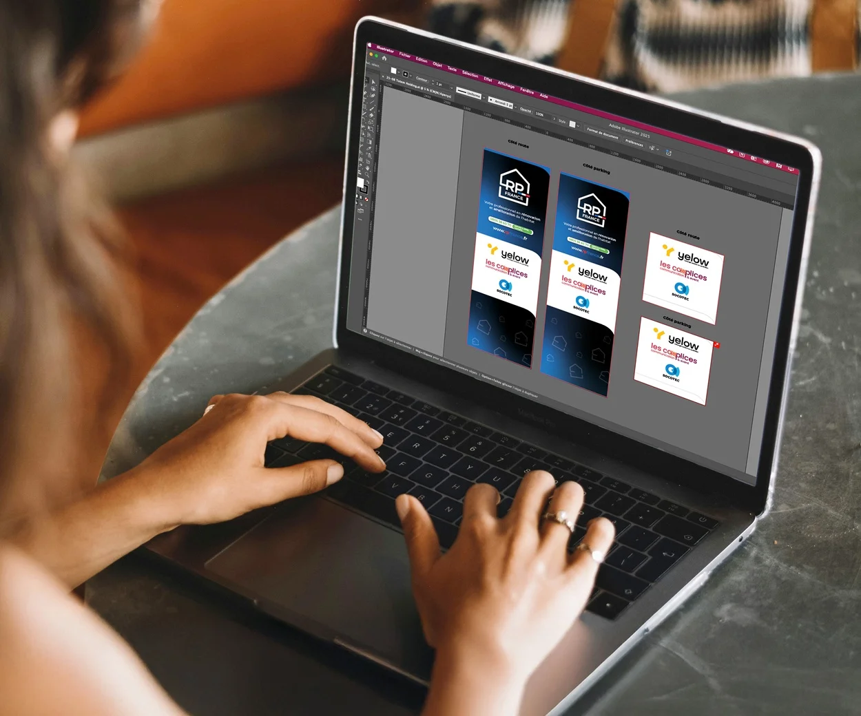 Impression signalétique Conception graphique et technique - Les Complices