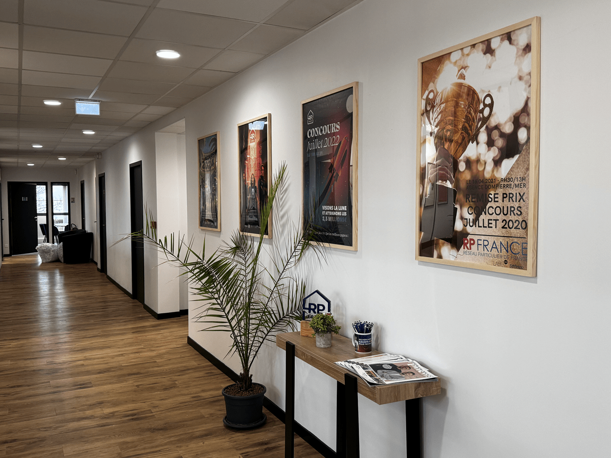 Impression support marketing Livraison et suivi - Les Complices