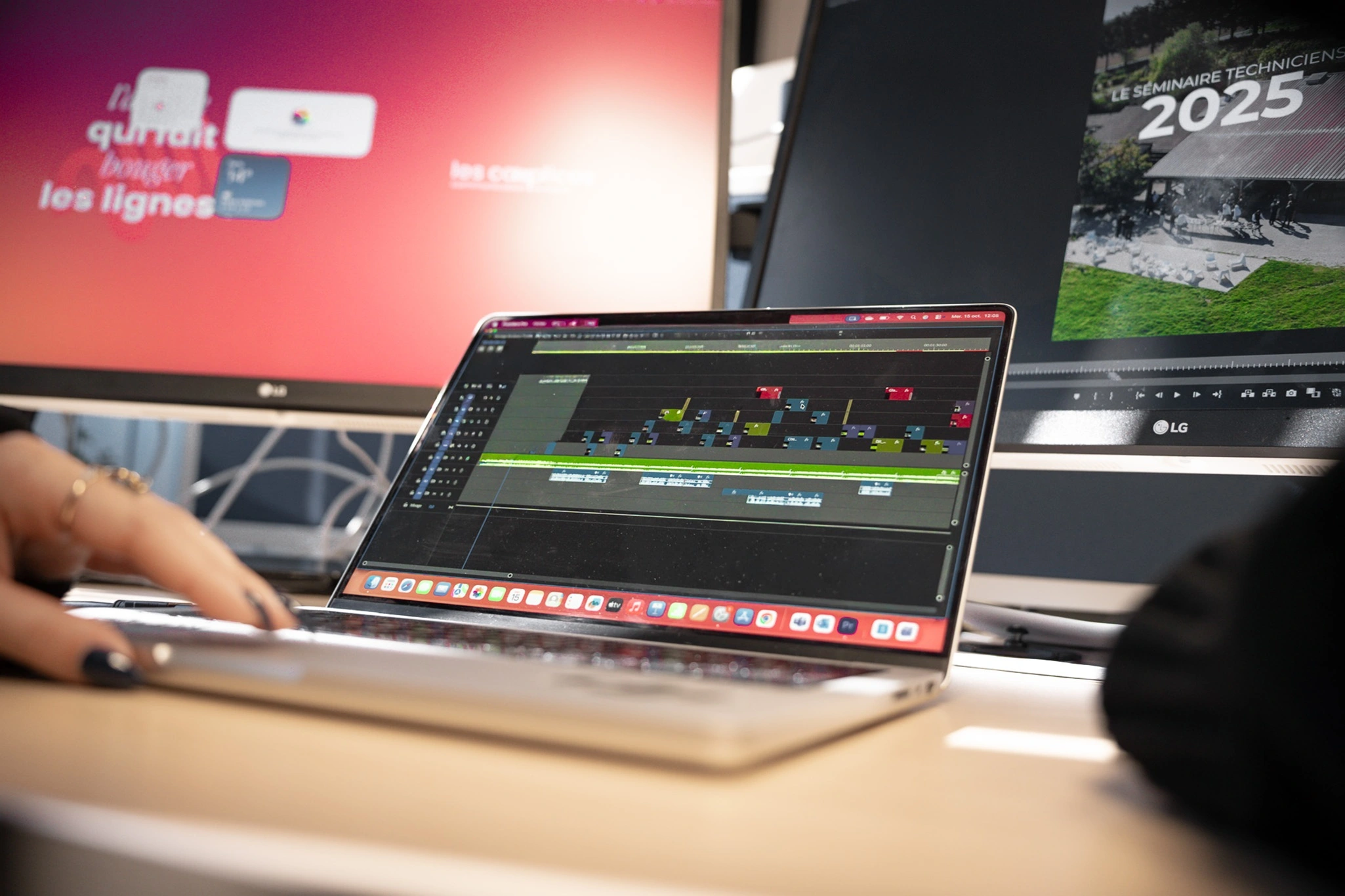 Intro Outro vidéo - Les Complices Intro Outro vidéo - Les Complices