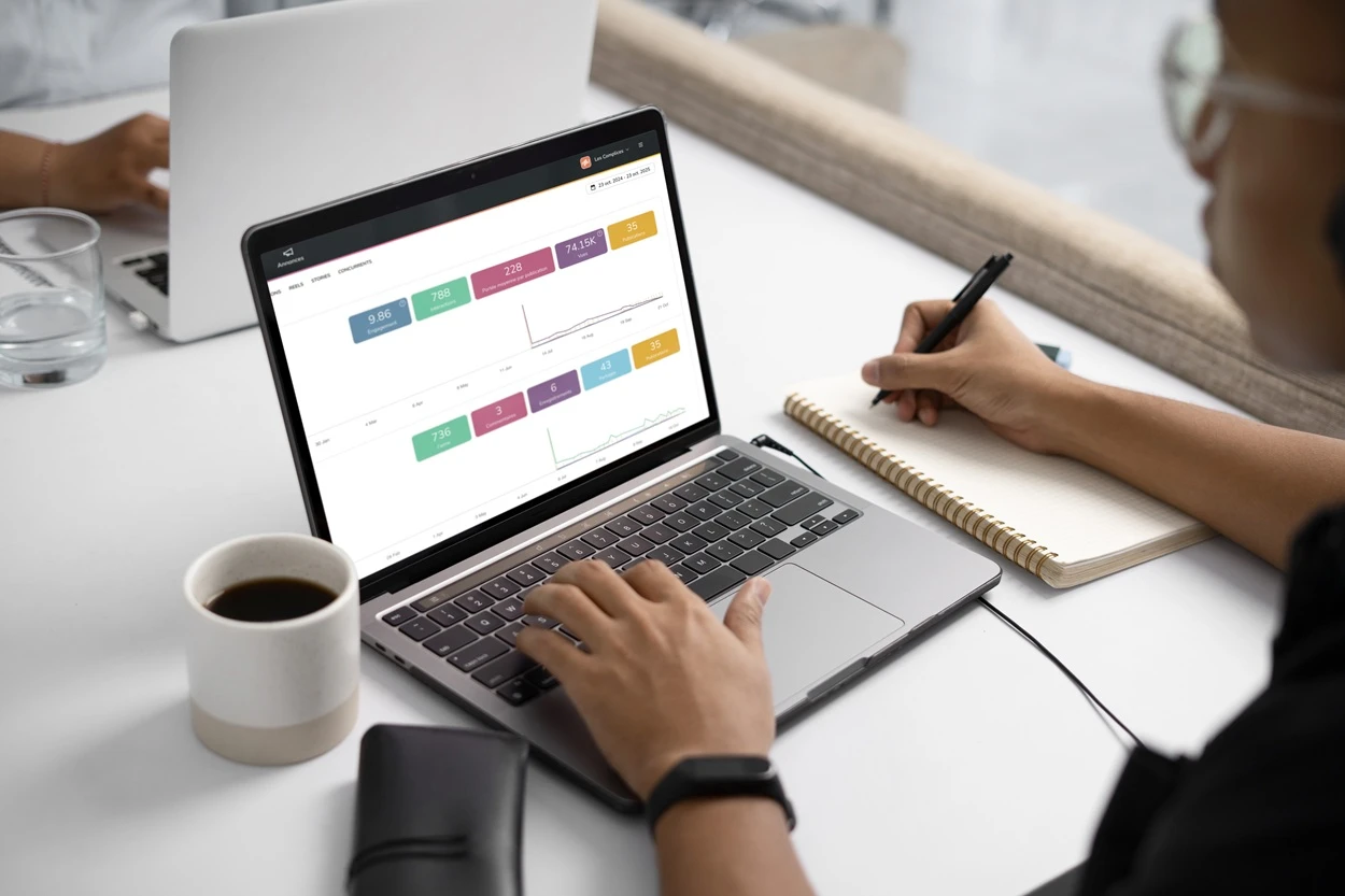 E-réputation web Collecte et veille initiale - Les Complices E-réputation web Collecte et veille initiale - Les Complices